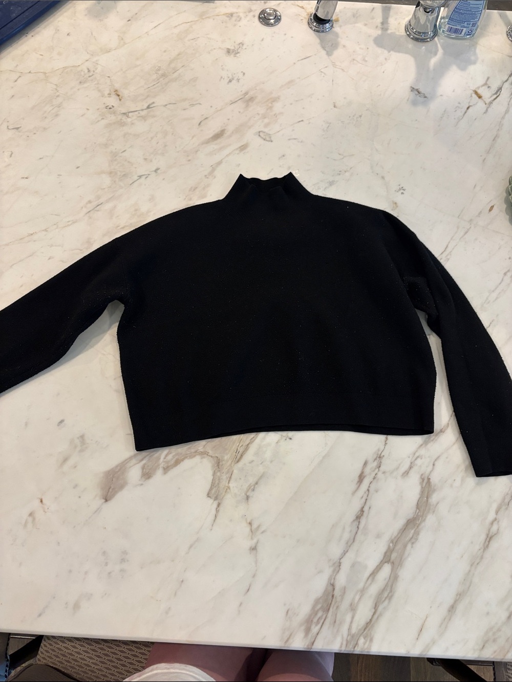 Gianni Bini Black Mock Neck Cropped Sweater